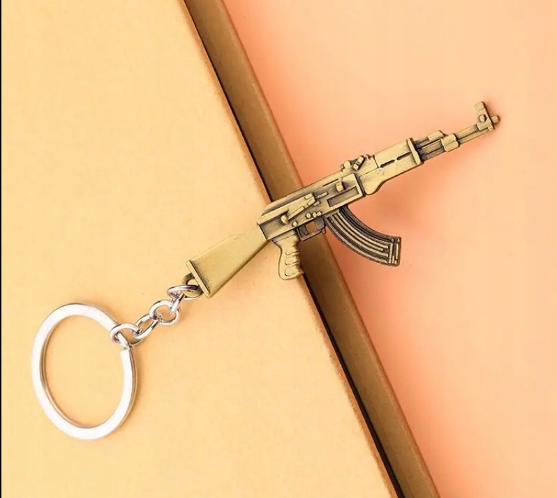 Breloczek Player Unknown Battlefield CS Karabin AK 47 Patyna Antyczna Miedź