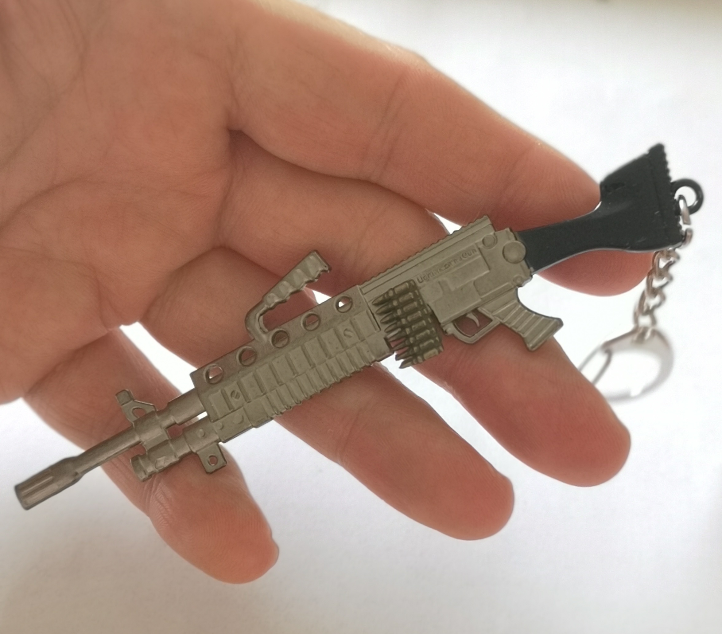 Breloczek Metalowy KARABIN Maszynowy SAW Wojsko Maszynówka Squid Game Guner