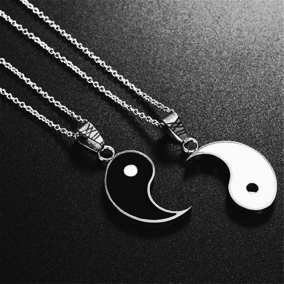 Naszyjnik dla Pary Yin Yang Równość Charmonia Talizman Jin Jang Znak 2 szt.