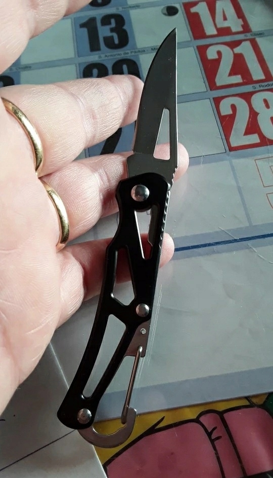 Nóz skladany scyzoryk rozkładany ostry zgrabny hit