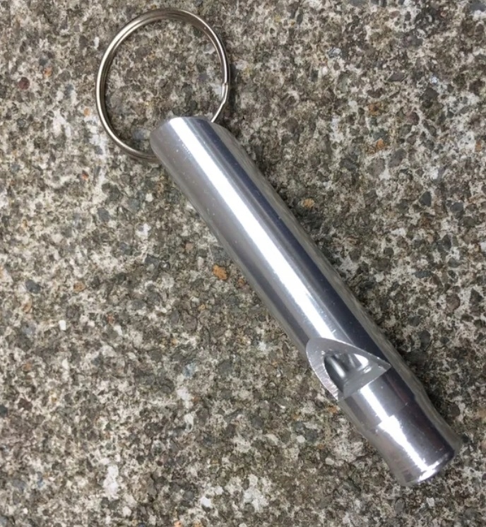 Gwizdek Alarmowy Sygnałowy Niskie Częstotliwości Pisk Odstraszasz Srebrny