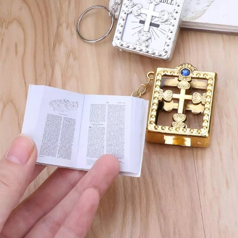1 2191 Breloczek Pismo Święte Biblia Mini Holy Bible GOLD