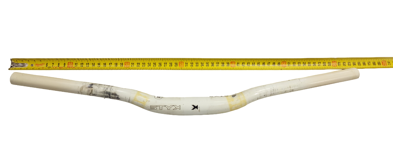 Kierownica STYX 640mm biała