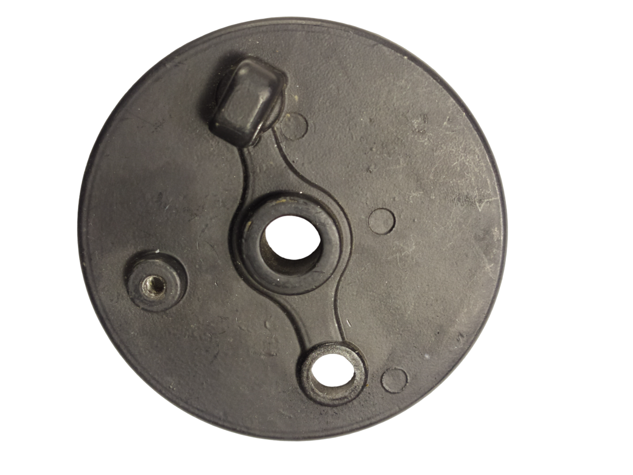 Kapa pokrywa hamulca bębnowego z otworem na ośkę 12mm 8 Kapa pokrywa hamulca bębnowego z otworem na ośkę 12mm