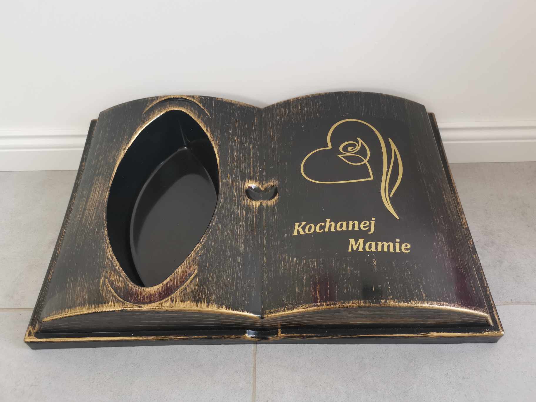 Księga nagrobna grób cmentarz wiązanka stroik Kochanej Mamie Dzień Mamy