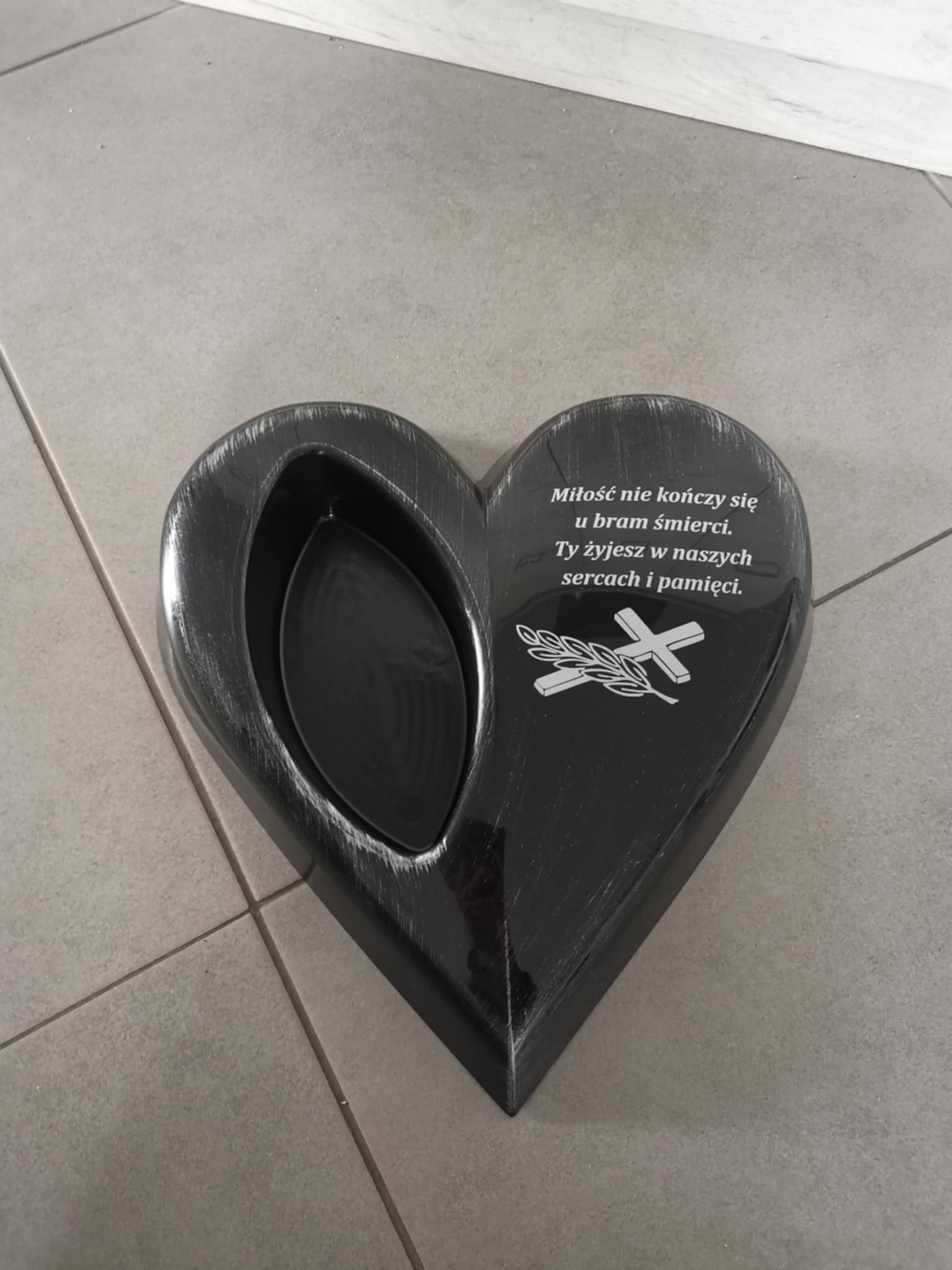 Stroik na grób cmentarz Kompozycja nagrobna funeralna SERCE Miłość...