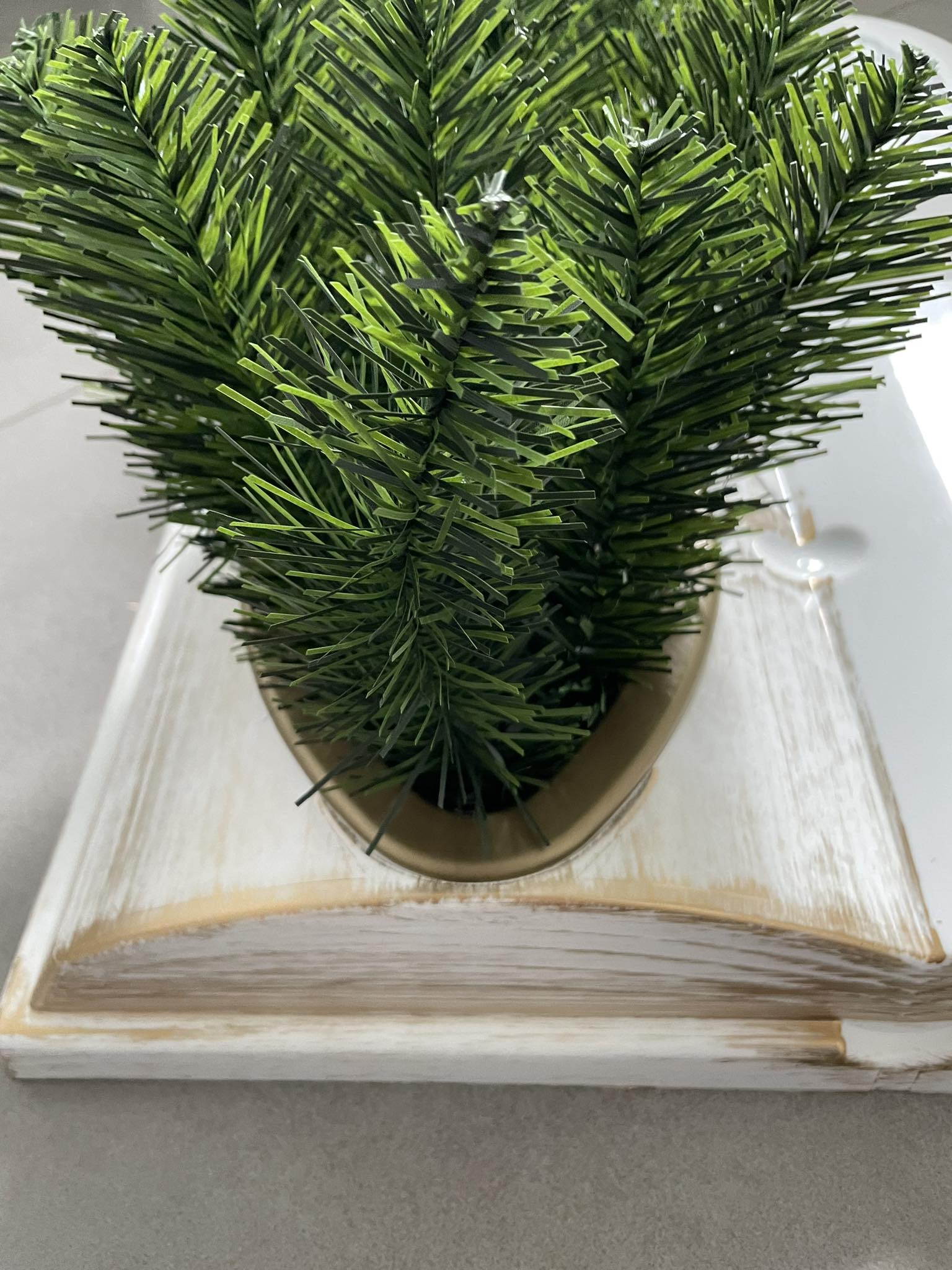 KSIĘGA na grób Podkład do stroików sztucznych Biała ze złotym z doniczką