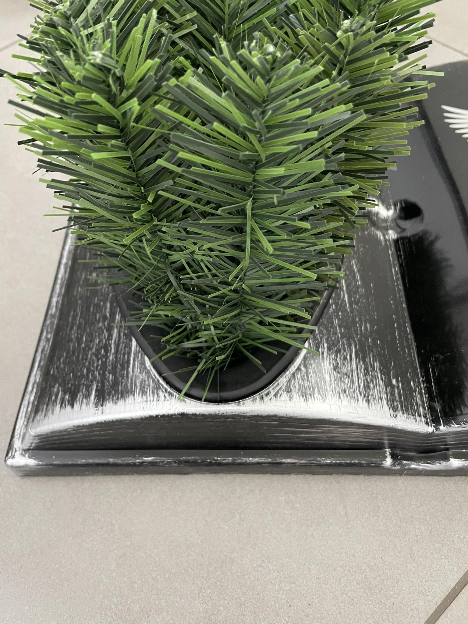 KSIĘGA na grób Podkład do stroików sztucznych Czarna ze srebrnym z doniczką