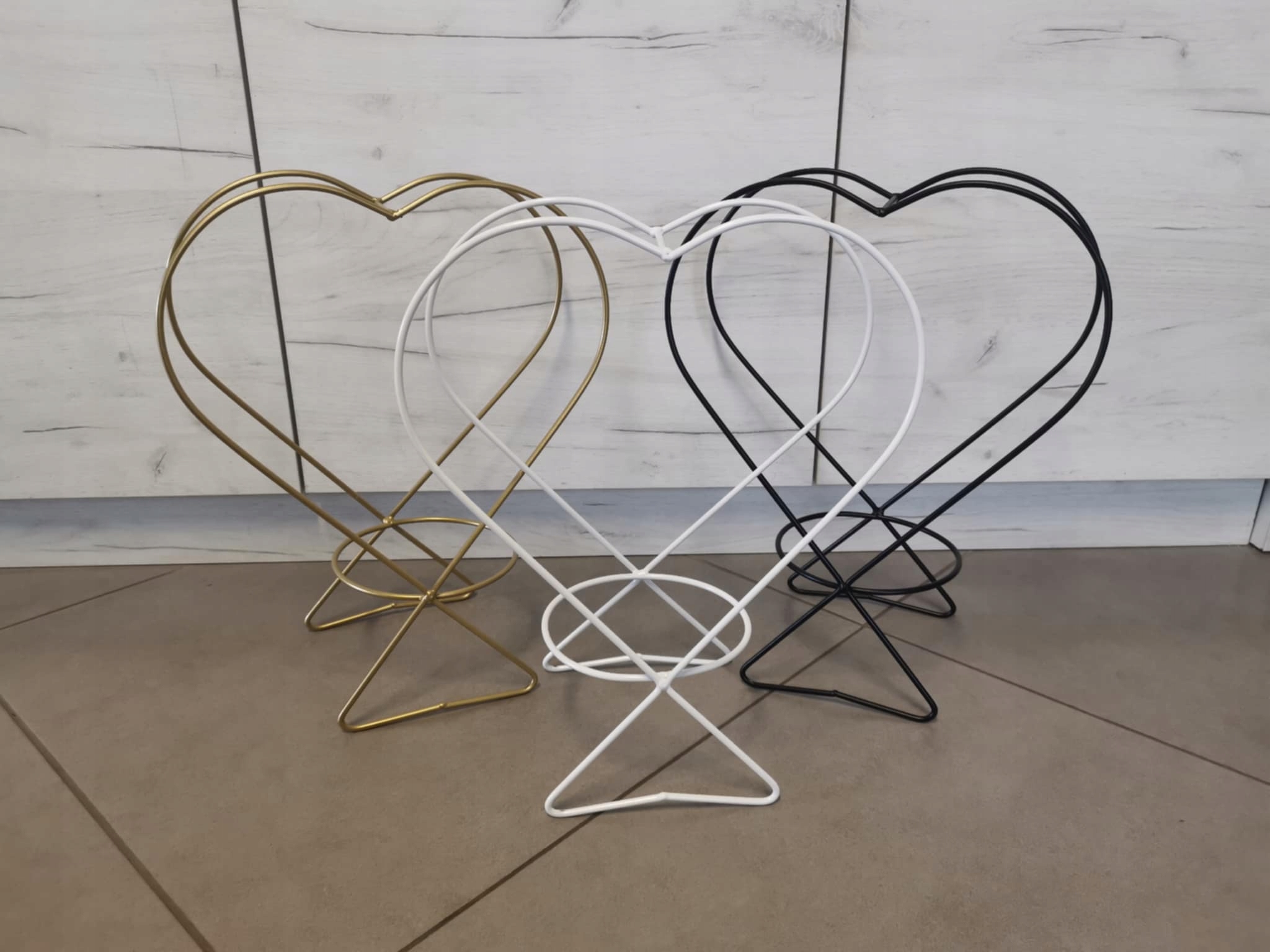 Stelaż Baza metalowa Konstrukcja do kompozycji florystycznych BIAŁE SERCE