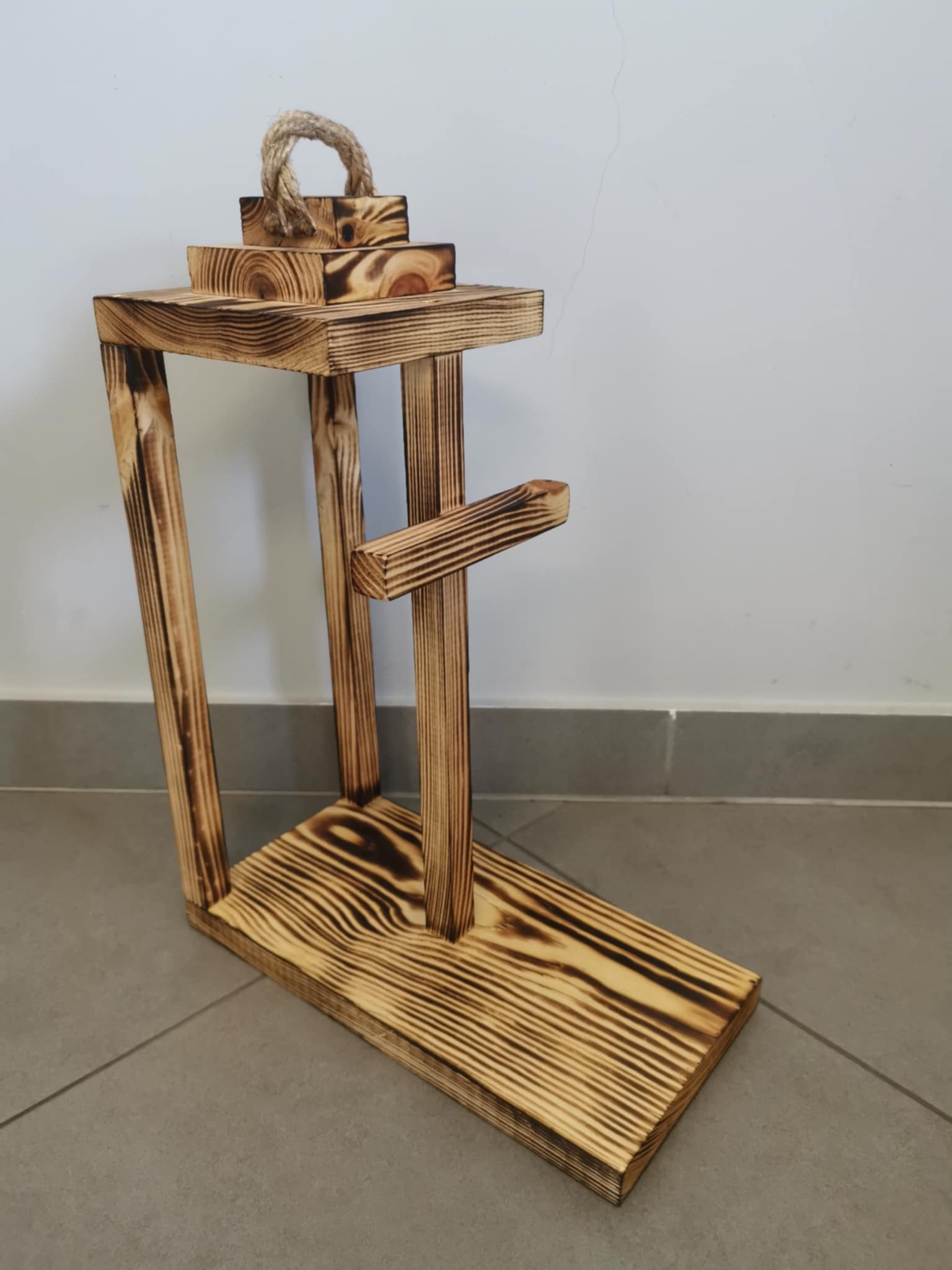 Lampion drewniany z podstawą i krzyżem 40cm Baza pod stroik Dekor nr4