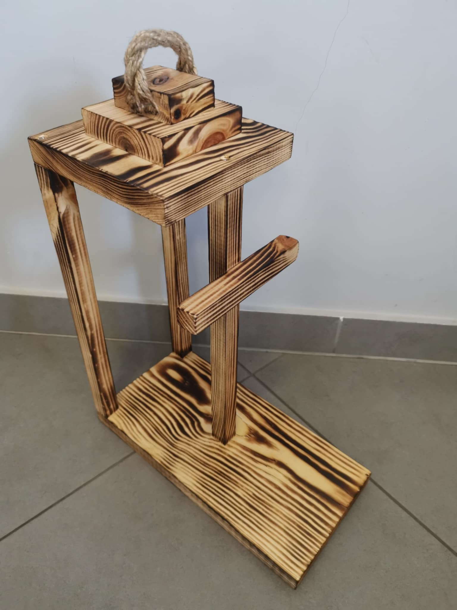 Lampion drewniany z podstawą i krzyżem 40cm Baza pod stroik Dekor nr4