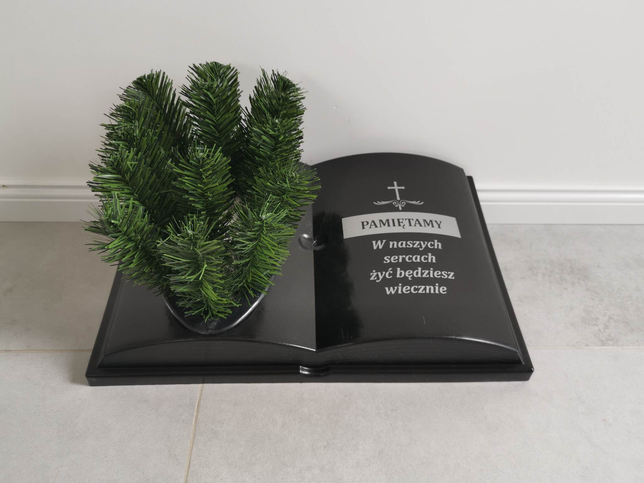 KSIĘGA na grób Podkład do stroików sztucznych Czarna gładka z doniczką
