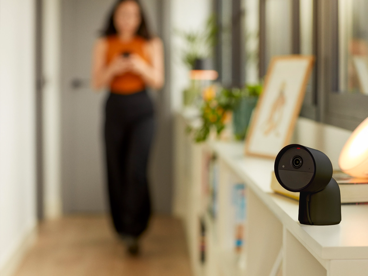 Kamera Przewodowa Wewnętrzna IP 2K QHD 1440p CMOS Czarna Zigbee WiFi SMART Security Camera Secure Philips HUE - druga cecha produktu