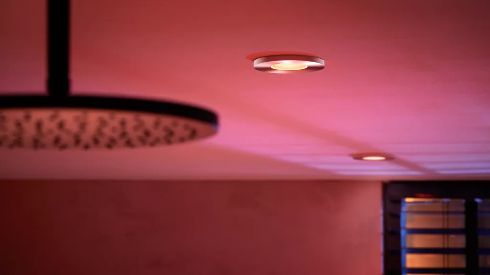 Oprawa Podtynkowa Wpuszczana LED Hermetyczna IP44 Łazienkowa 4.2W 400lm IP44 White and Color Ambiance RGB + TW Chrom Inteligentna SMART Zigbee Bluetooth Xamento Philips HUE - obszar zastosowań