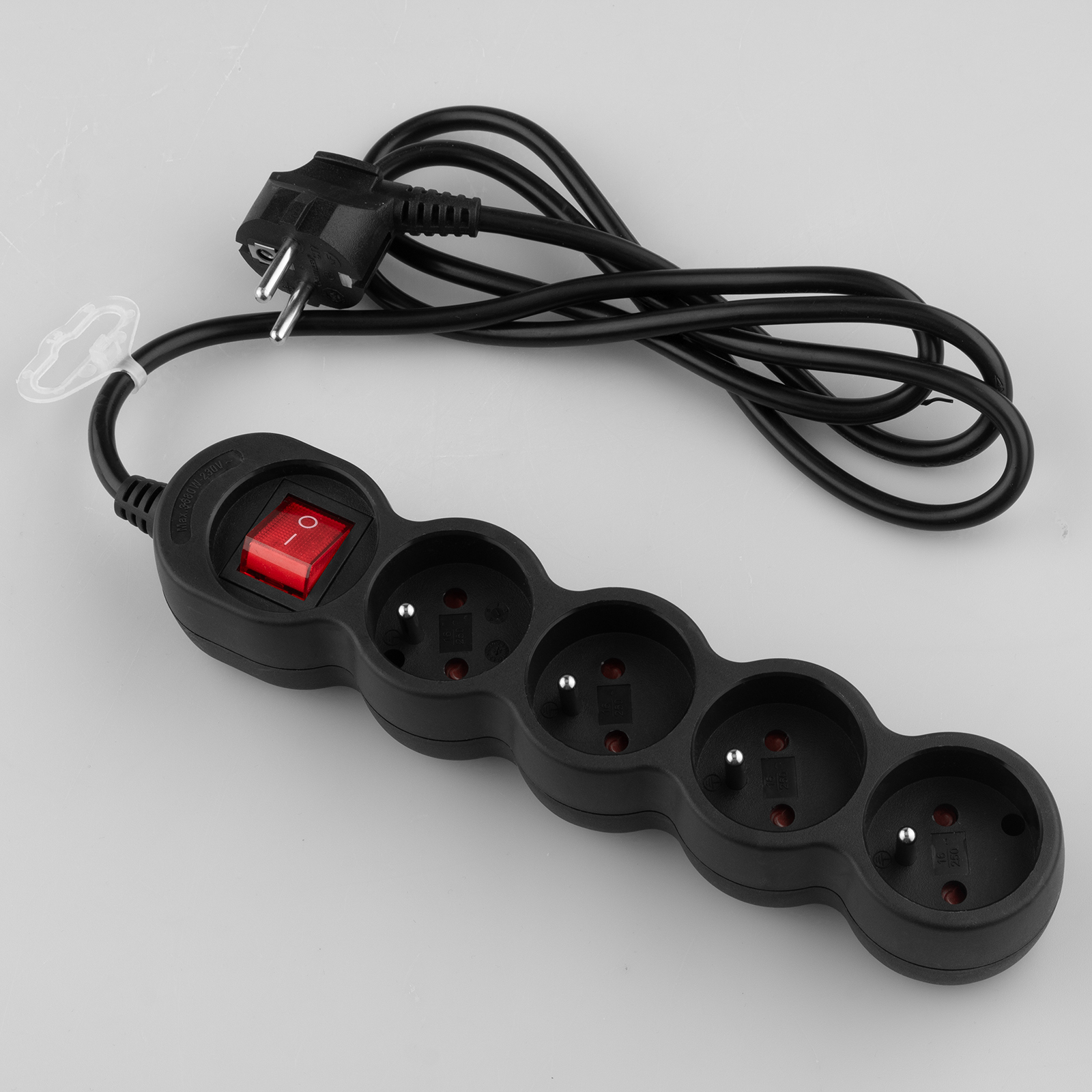 Przedłużacz Sieciowy Kabel z Uziemieniem Listwa Zasilająca 4 Gniazda 1.5m Włącznik ON/OFF Czarny Sznur Lendo Lumiled - skład produktu