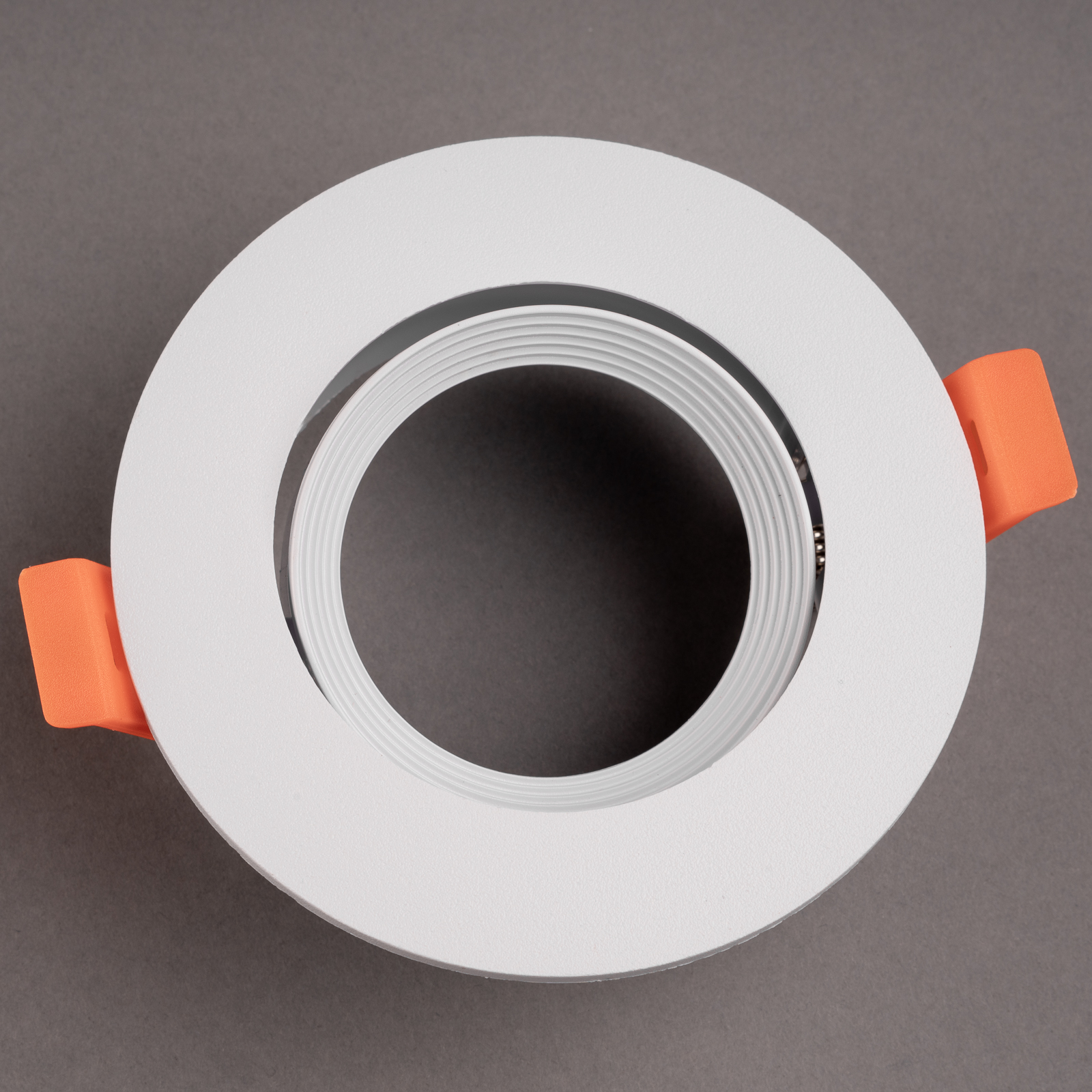 Oprawa Halogenowa Podtynkowa Ruchoma Okrągła Biała GU10 MR16 VENTUS Lumiled - druga cecha produktu