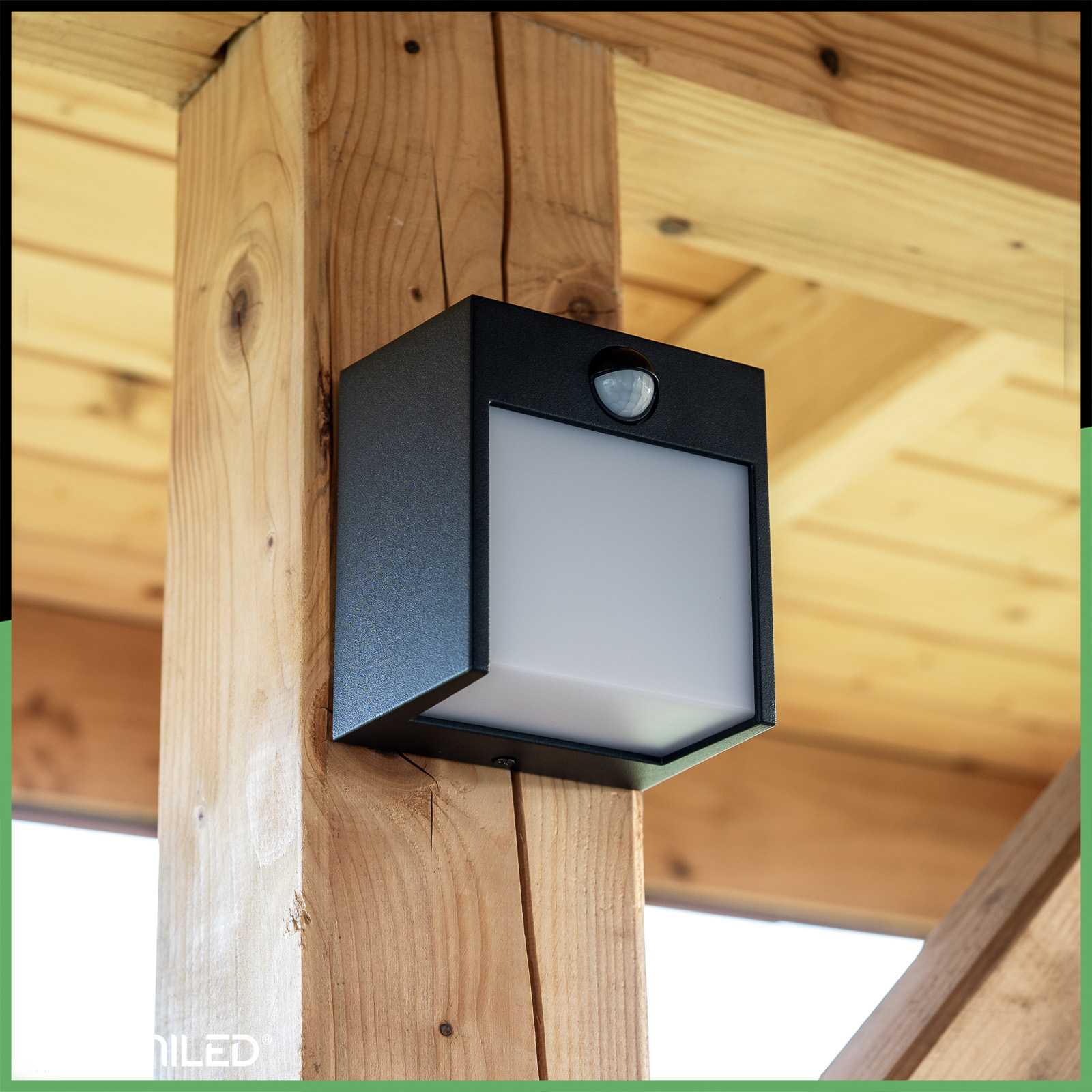 Lampa Ogrodowa Ścienna LED Kinkiet Elewacyjny Zewnętrzny PIR IP54 12W 3000K RUBUS LUMILED - druga cecha produktu