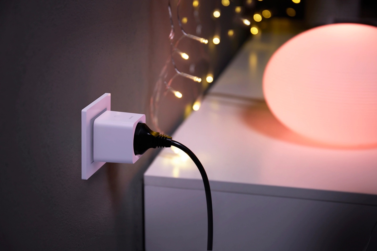 3x Inteligentne Gniazdko Schuko TYP F Watomierz Programator TIMER Białe Smart Plug Philips HUE - pierwsza cecha produktu