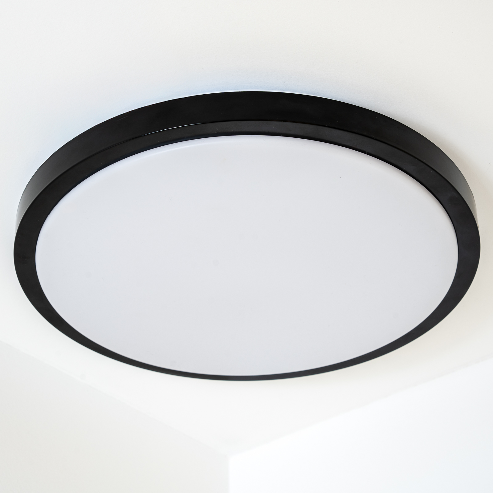 Plafon LED Lampa Sufitowa Natynkowa MILEO 72W IP44 CCT Biały Okrągły 50cm + PILOT LUMILED - trzecia cecha produktu