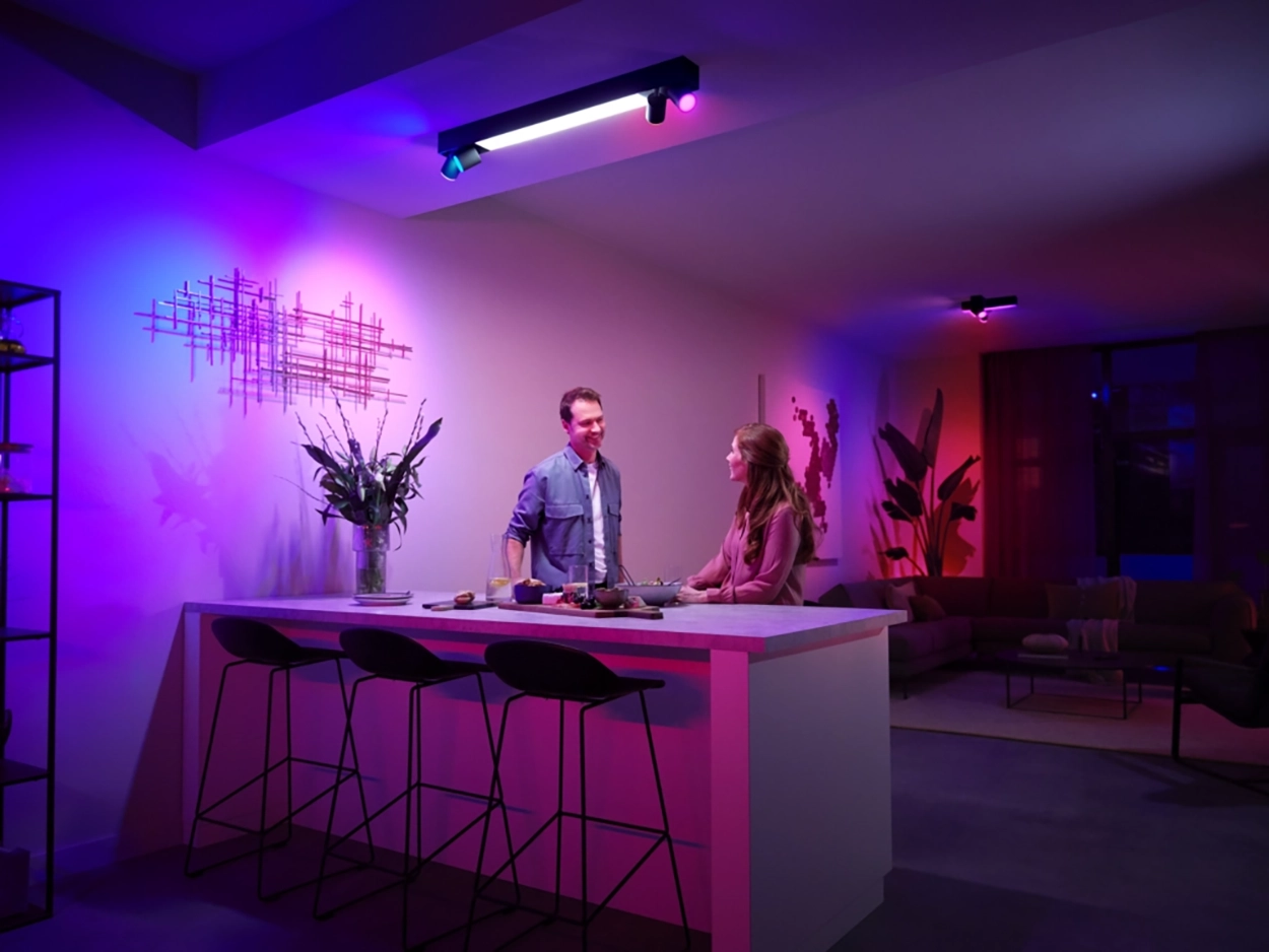 Lampa Sufitowa LED Reflektor 56.8W 4400lm IP20 White and Color Ambiance RGB + TW Biała Inteligentna SMART Zigbee Bluetooth Centris Philips HUE - obszar zastosowań