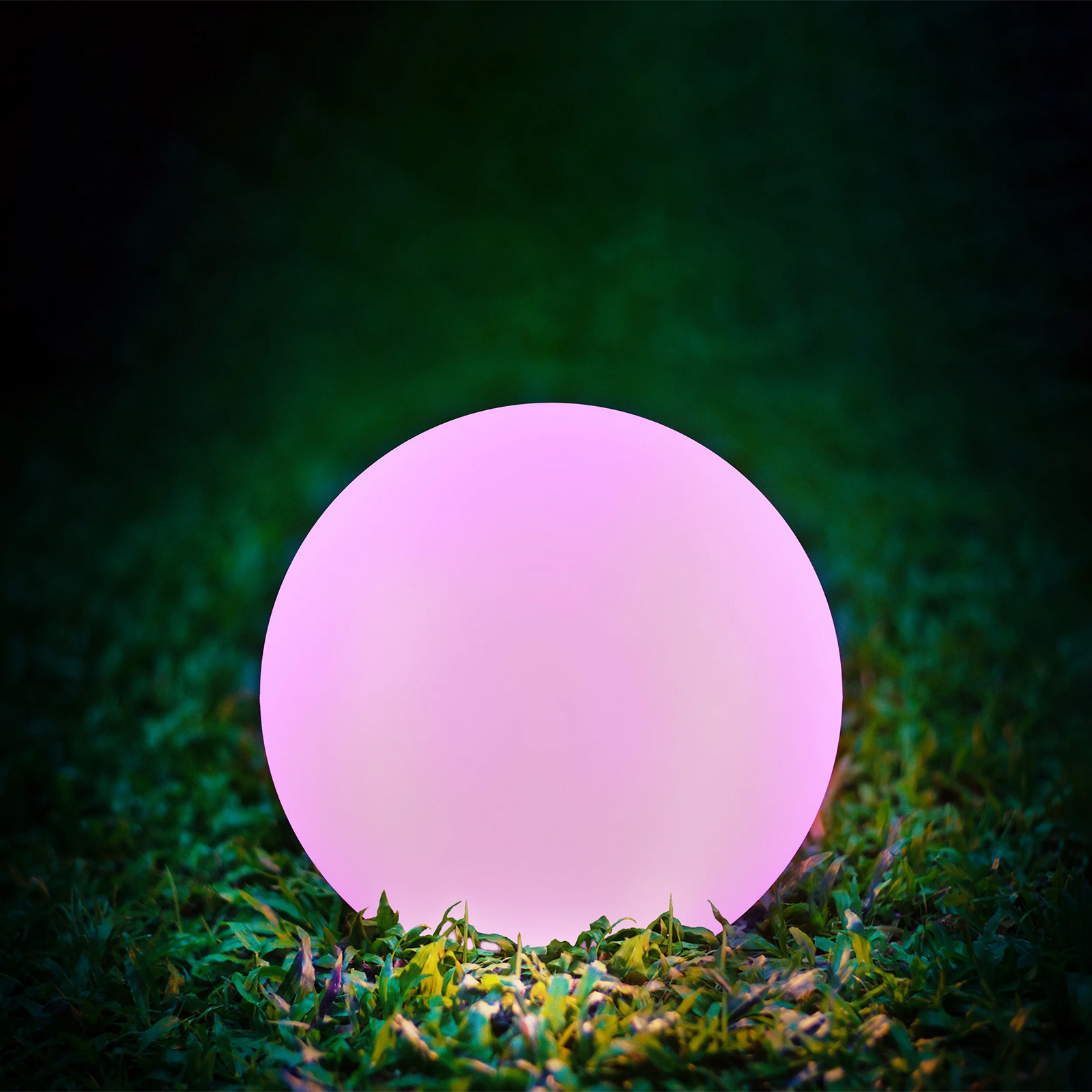 Lampa Solarna Ogrodowa LED ATRIS Wbijana Naziemna Biała Kula 30cm RGB LUMILED - aranżacja