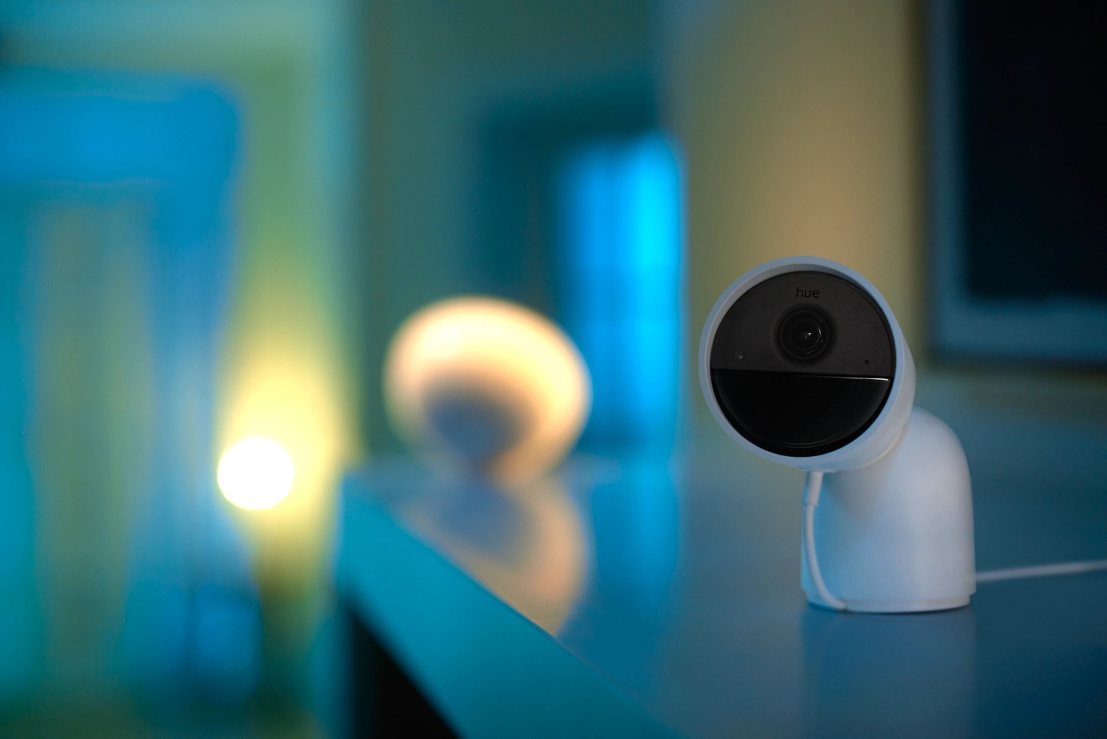 Kamera Przewodowa Wewnętrzna IP 1080p Full HD CMOS Biała Zigbee WiFi SMART Security Camera Secure Philips HUE - druga cecha produktu