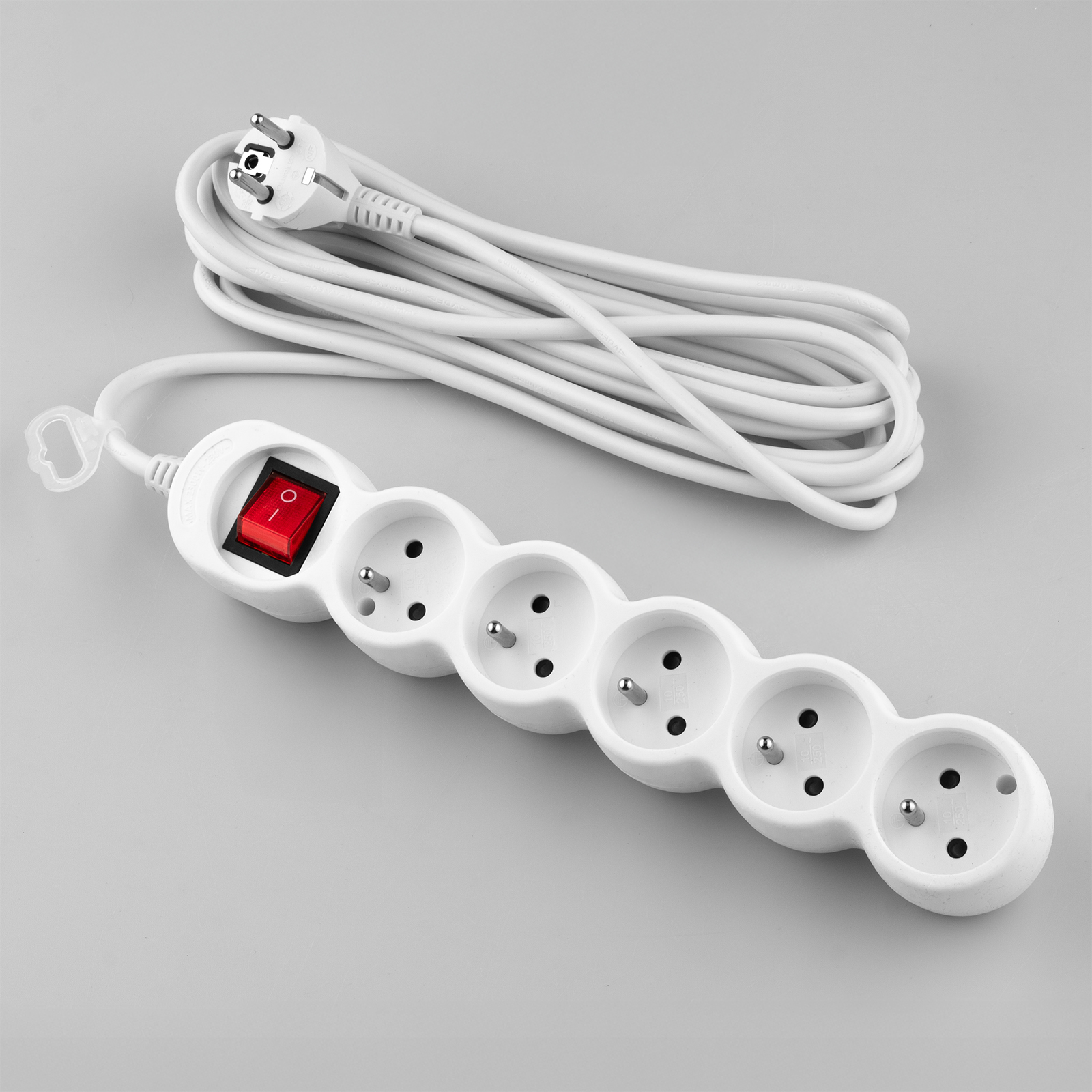 Przedłużacz Sieciowy Kabel z Uziemieniem Listwa Zasilająca 5 Gniazda 5m Włącznik ON/OFF Czarny Sznur Lendo Lumiled - skład produktu