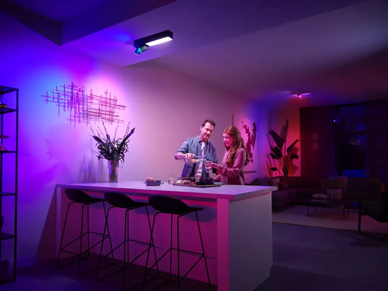Lampa Sufitowa LED Reflektor 19.4W 1630lm IP20 White and Color Ambiance RGB + TW Czarna Inteligentna SMART Zigbee Bluetooth Centris Philips HUE - obszar zastosowań