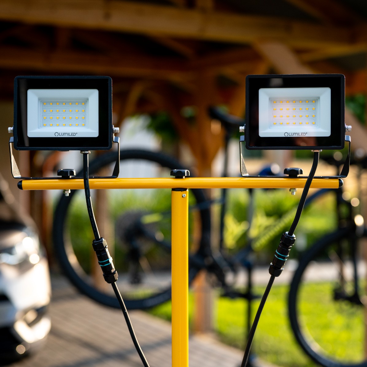 Naświetlacz LED Lampa 2x30W Robocza Statyw Budowlany 4000K - pierwsza cecha produktu