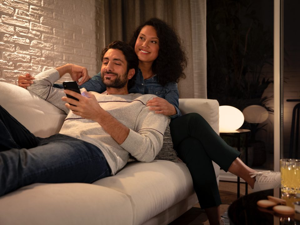 Żarówka LED GU10 Reflektor 4.2W = 50W 400lm 2700K Biała Ciepła SMART Inteligentna Bluetooth ZigBee White Philips HUE - obszar zastosowań