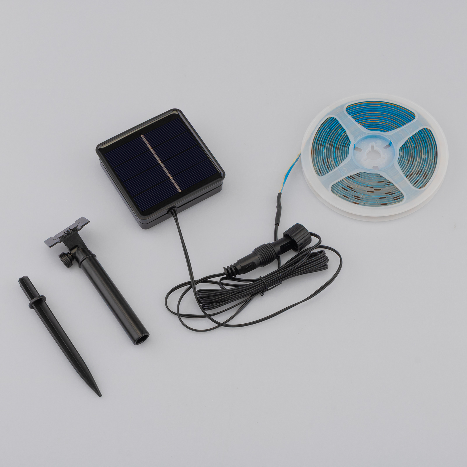 Taśma LED Solarna Pasek 150x LED AVERO 3000K Ciepła IP44 5m LUMILED - skład produktu