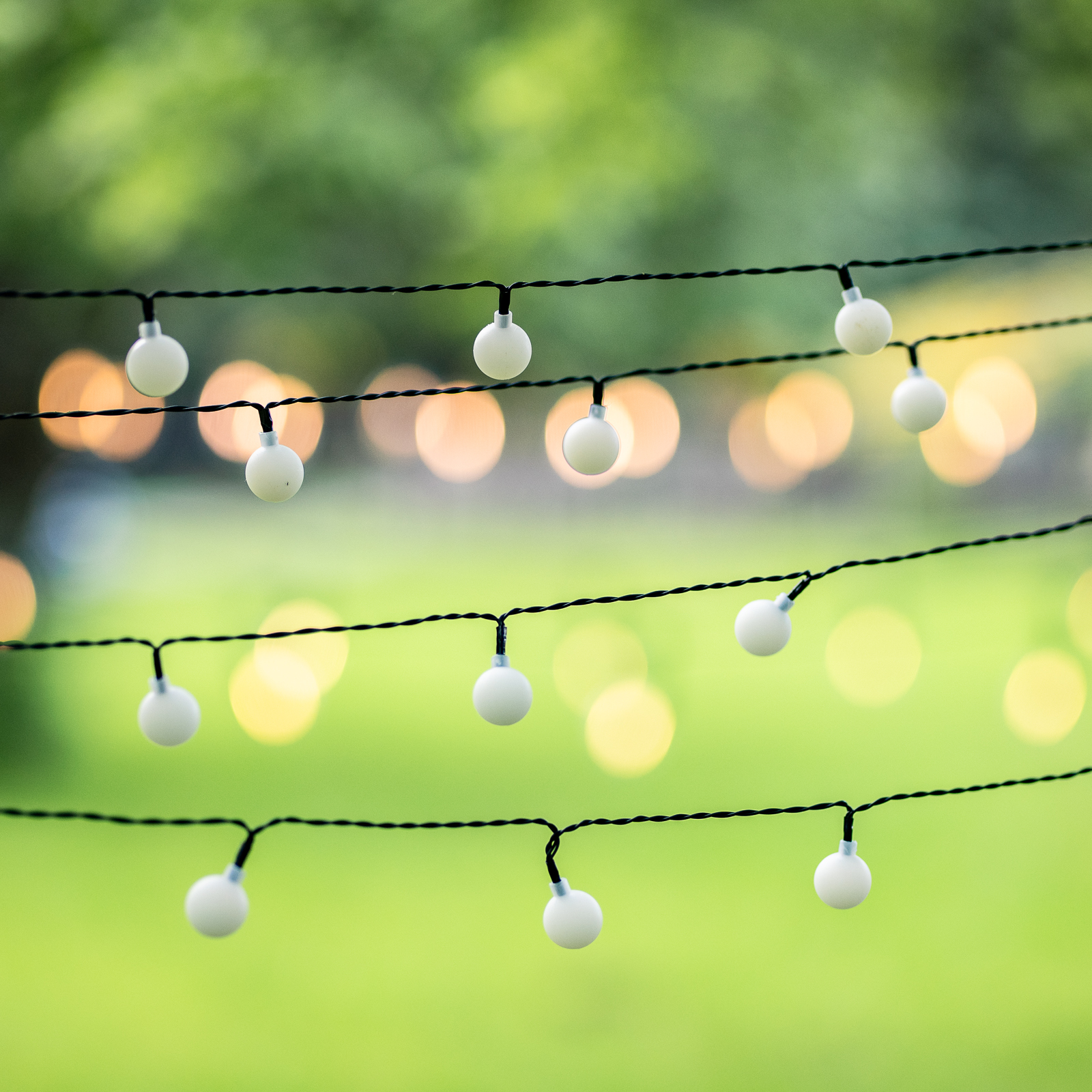Girlanda Solarna Ogrodowa Lampki Solarne 100x Żarówka LED Ozdobne Kulki 16m 3000K SOLIX LUMILED - aranżacja