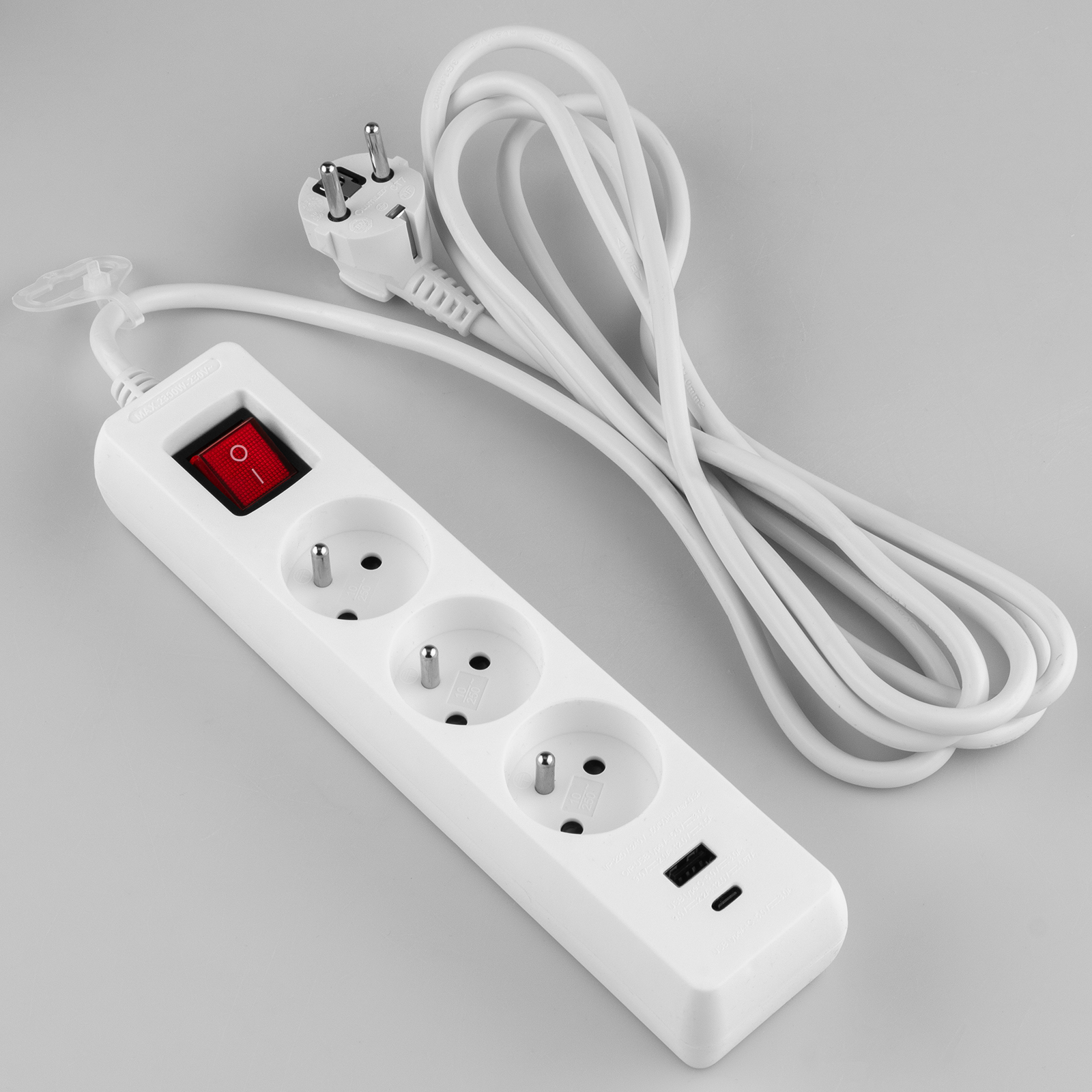 Przedłużacz Sieciowy Kabel z Uziemieniem Listwa Zasilająca 3 Gniazda 1.5m Włącznik ON/OFF Biały USB + USB-C Sznur ELGER Lumiled - skład produktu