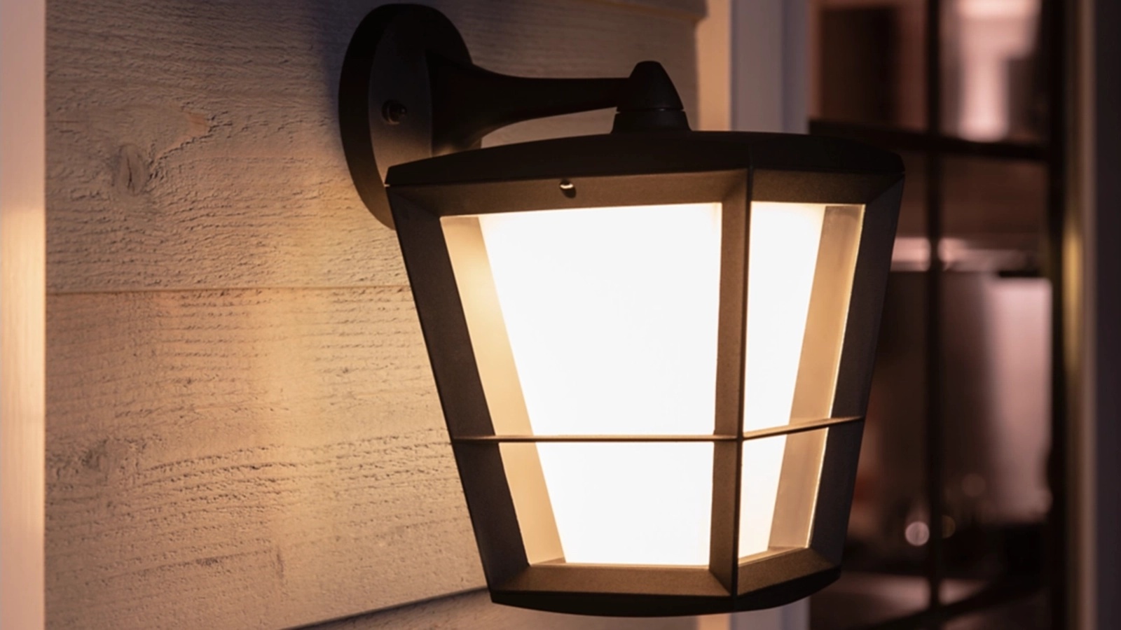 Kinkiet Ogrodowy LED Lampa Elewacyjna Zewnętrzna 15.2W 1140lm IP44 White and Color Ambiance RGB + TW Smart Zigbee Bluetooth Czarna Econic Philips Hue - obszar zastosowań