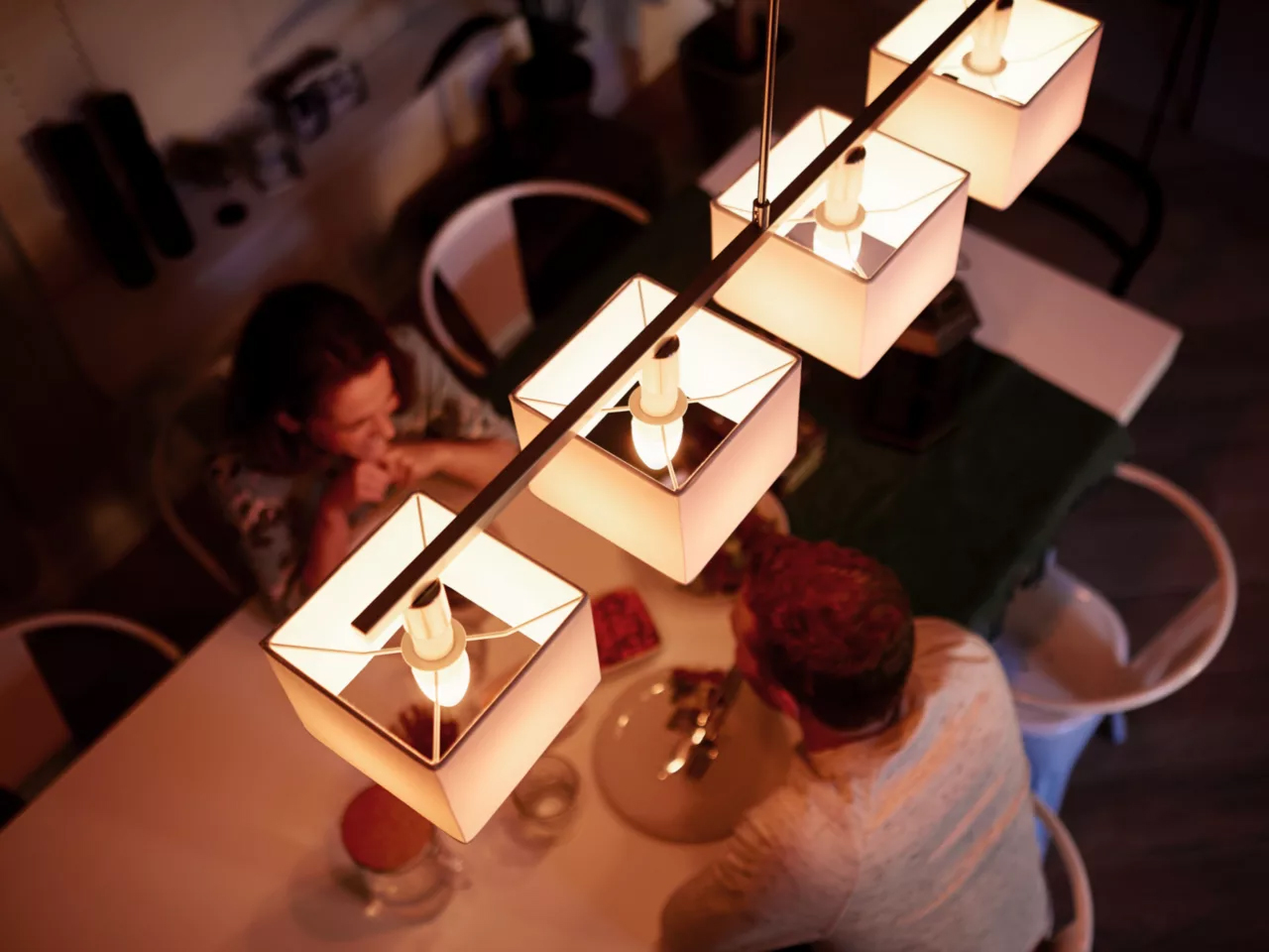 Żarówka LED E14 Świeczka B39 5.2W = 40W 470lm 2200-6500K CCT SMART Inteligentna Bluetooth ZigBee White Ambiance Philips HUE - obszar zastosowań