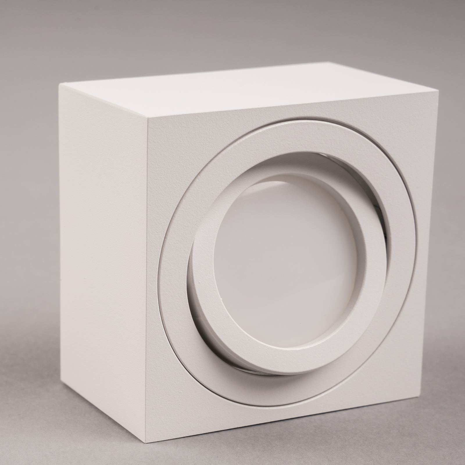 Oprawa Natynkowa HALOGENOWA Tuba Spot Ruchoma Kwadratowa Biała 50mm + Wkład LED 7W 3000K  AMAT-S LUMILED - trzecia cecha produktu