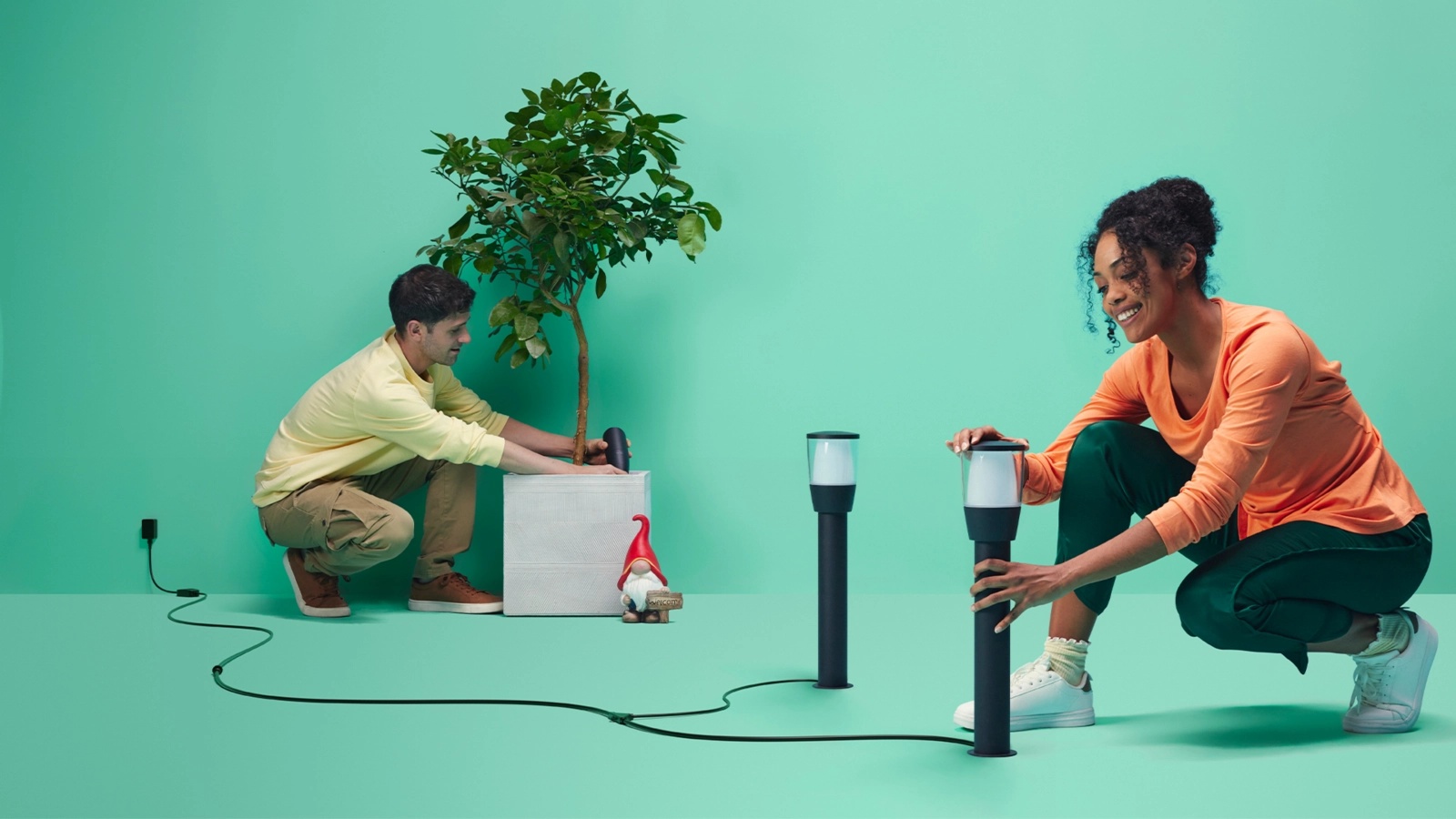 Lampa Ogrodowa Zewnętrzna LED SŁUPEK 50cm 3.6W 320lm 2700-5000K RGB + TW Czarna Okrągła Inteligentna SMART WiFi Bluetooth Aplikacja Elipas WiZ - trzecia cecha produktu