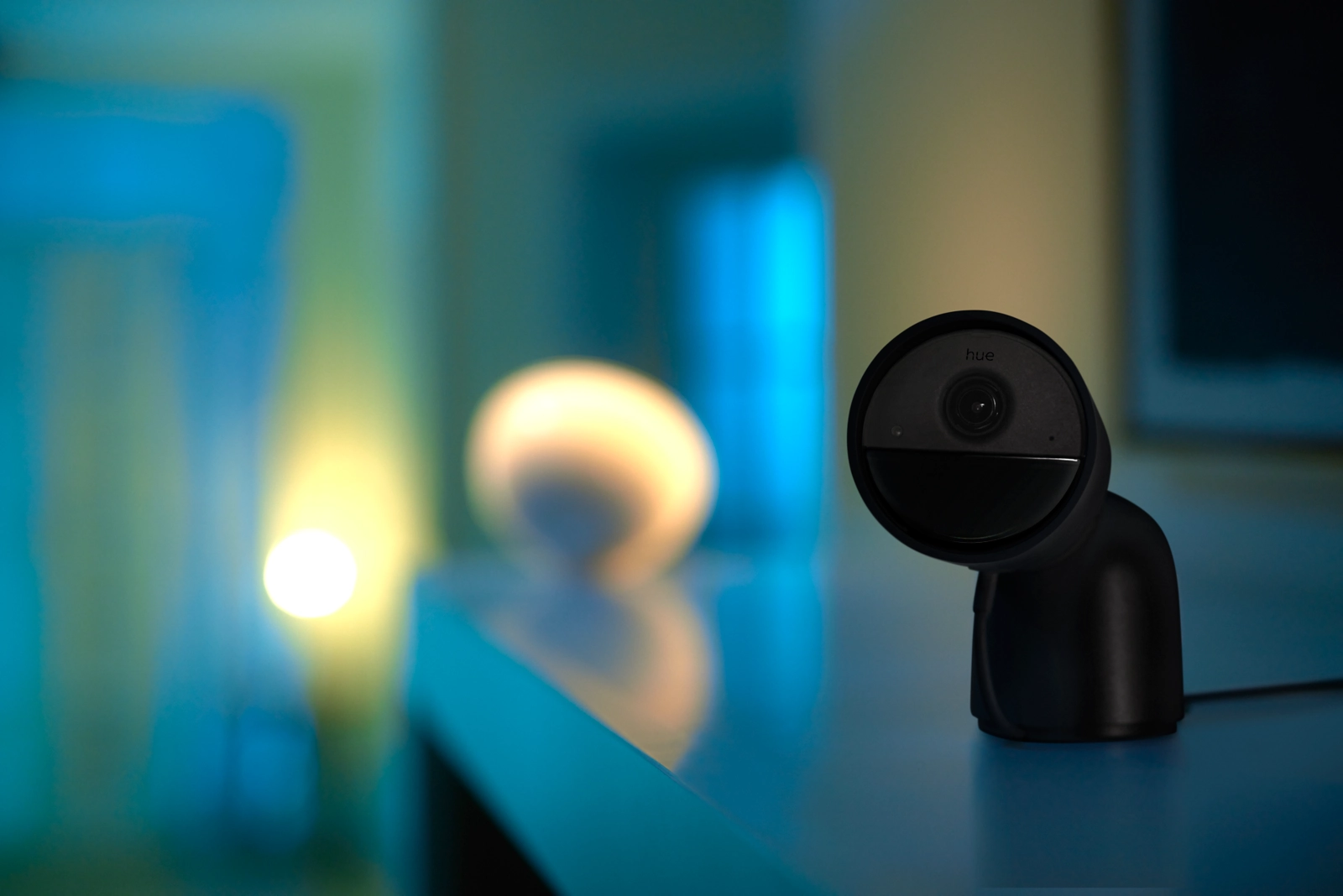 Kamera Przewodowa Wewnętrzna IP 1080p Full HD CMOS Czarna Zigbee WiFi SMART Security Camera Secure Philips HUE - druga cecha produktu