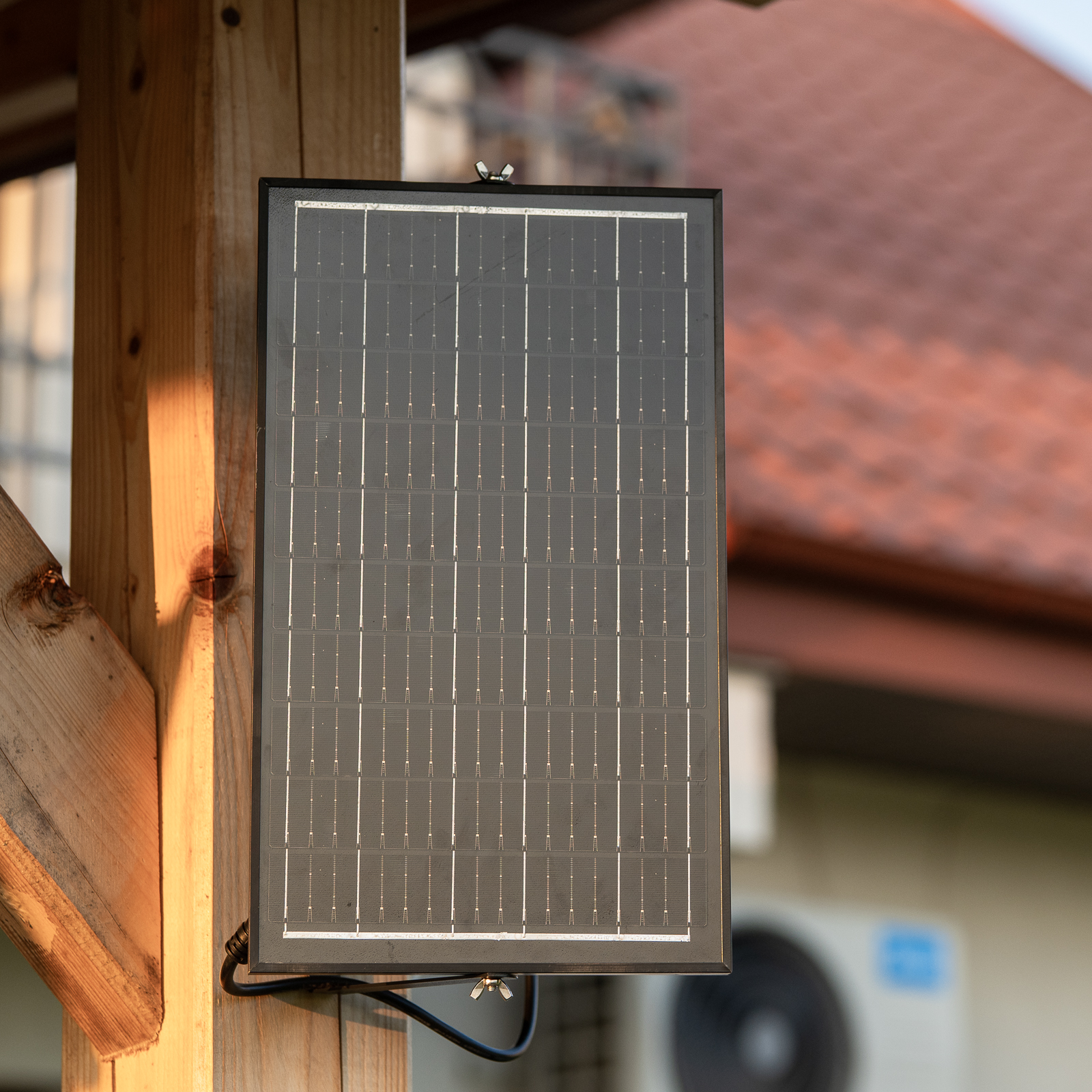 Naświetlacz Solarny LED Halogen 200W Lampa Ogrodowa 4000K IP65 Czujnik Ruchu PIR + Pilot FULGOR LUMILED - pierwsza cecha produktu