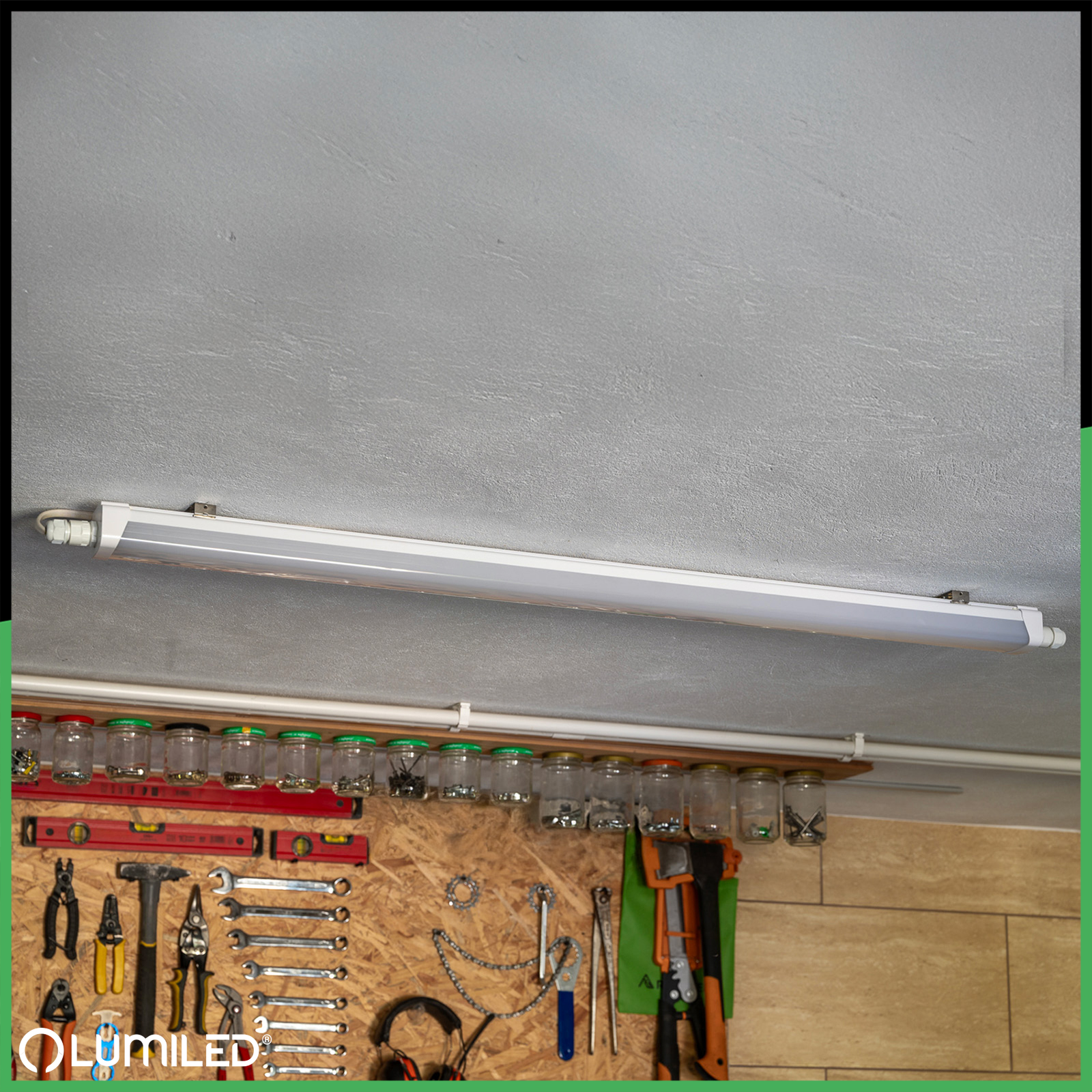 Oprawa Hermetyczna LED Warsztatowa Lampa 120cm do Garażu 60W 4000K Wodoszczelna TERRA LUMILED - aranżacja