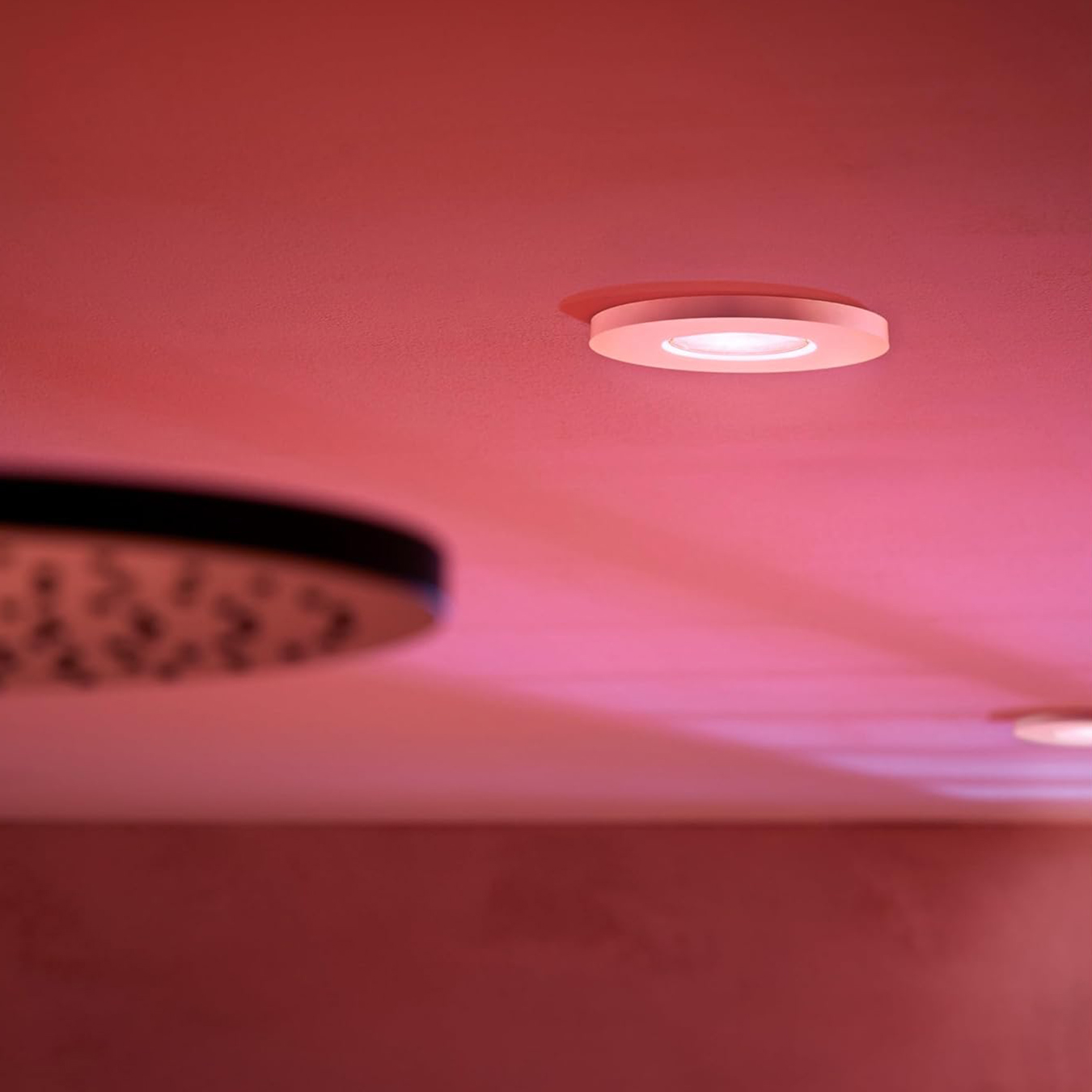 Oprawa Podtynkowa Wpuszczana LED Hermetyczna IP44 Łazienkowa 4.2W 400lm IP44 White and Color Ambiance RGB + TW Biała Inteligentna SMART Zigbee Bluetooth Xamento Philips HUE - obszar zastosowań