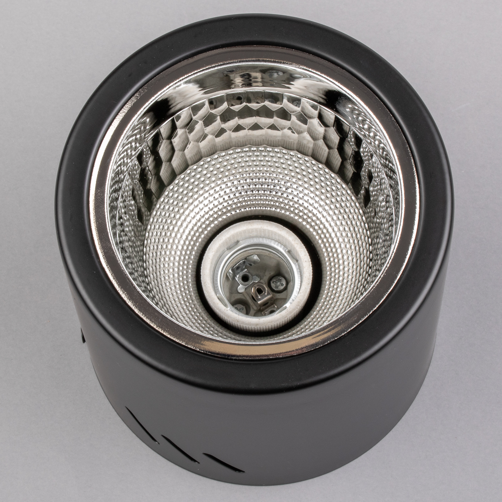 Oprawa Sufitowa Natynkowa Stała Okrągła APUS 13 Spot TUBA Czarna E27 - pierwsza cecha produktu