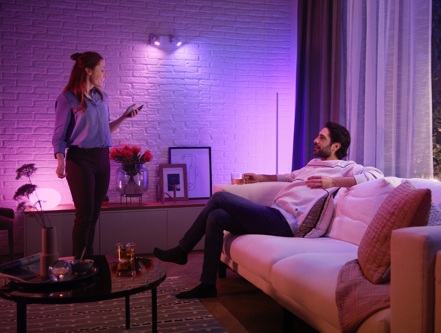 3x Żarówka LED GU10 Reflektor 4.2W = 50W 400lm 2000-6500K CCT + RGB SMART Inteligentna Bluetooth ZigBee White and Color Ambiance + Mostek Bridge + Regulator PILOT Zestaw Startowy Philips HUE - obszar zastosowań