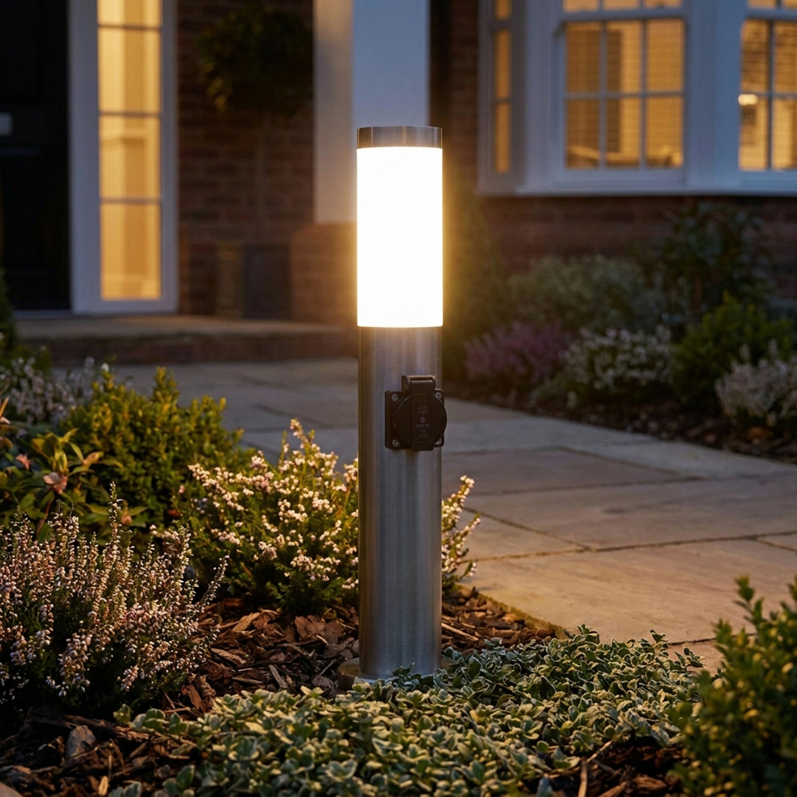 Lampa Ogrodowa Zewnętrzna E27 INOX SŁUPEK 45cm z Gniazdem 230V Lilium LUMILED - obszar zastosowań