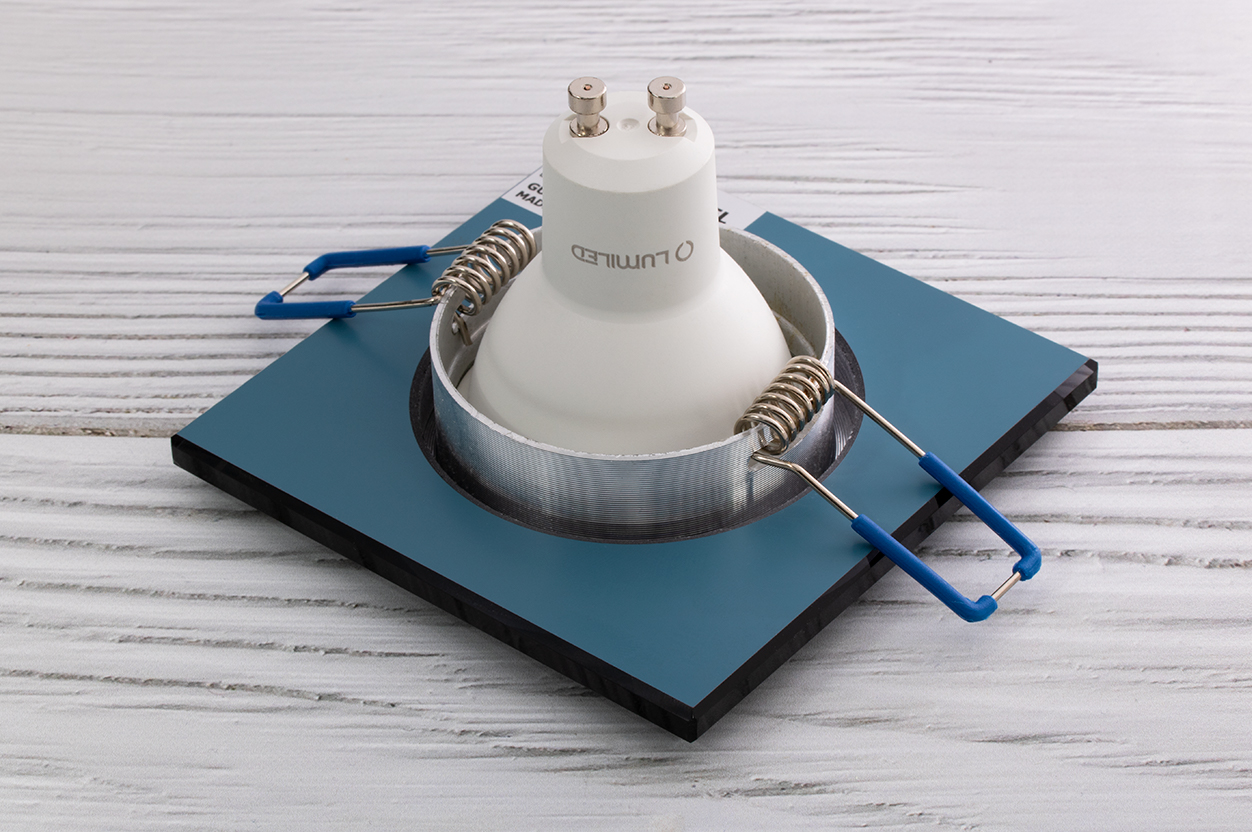 Oprawa halogenowa SZKLANA Sufitowa LED GU10 MR16 stała Ariel czarna kwadratowa - pierwsza cecha produktu