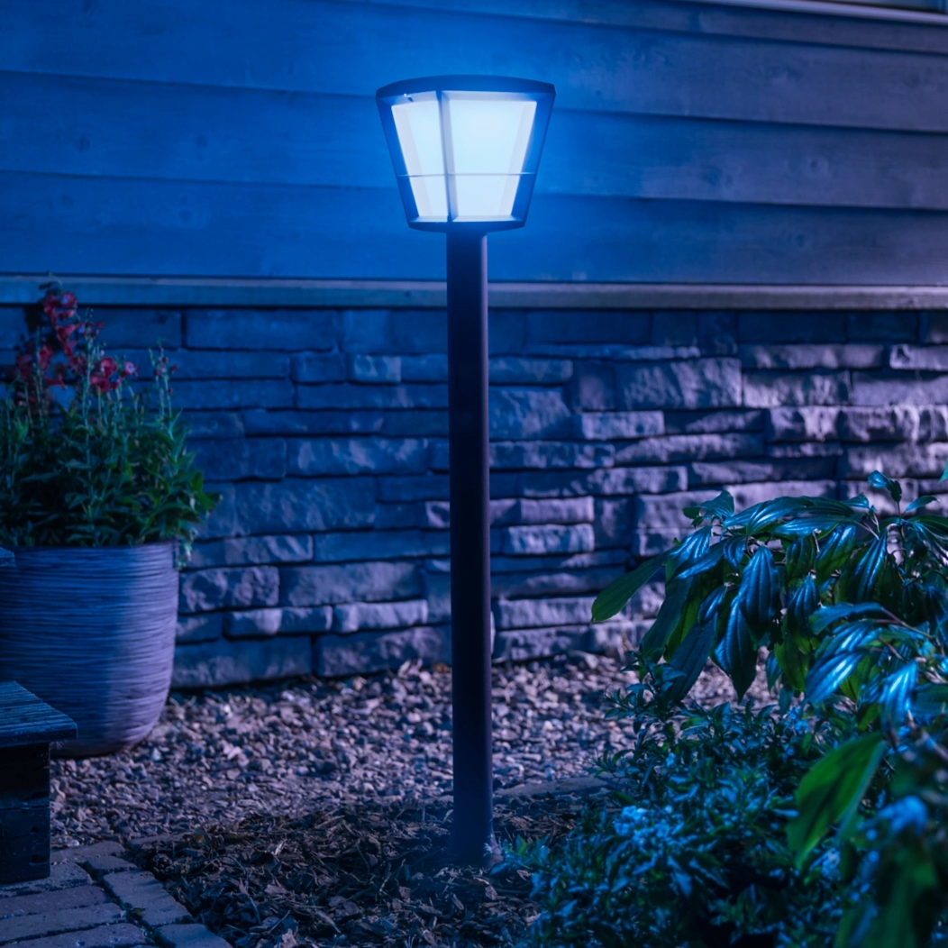 Lampa Ogrodowa Zewnętrzna LED SŁUPEK 100cm 15.2W 1140lm IP44 White and Color Ambiance RGB + TW Czarna Inteligentna SMART Zigbee Bluetooth Econic Philips HUE - druga cecha produktu