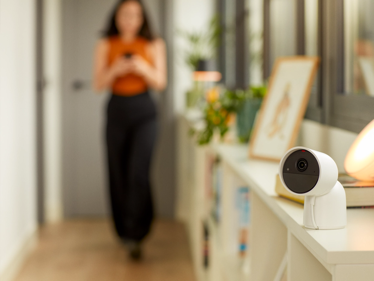 Kamera Przewodowa Wewnętrzna IP 2K QHD 1440p CMOS Biała Zigbee WiFi SMART Security Camera Secure Philips HUE - druga cecha produktu