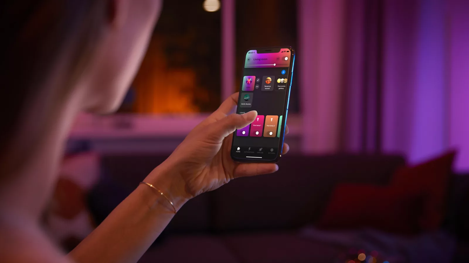 Oprawa Podtynkowa Wpuszczana LED Hermetyczna IP44 Łazienkowa 4.2W 400lm IP44 White and Color Ambiance RGB + TW Czarna Inteligentna SMART Zigbee Bluetooth Xamento Philips HUE - pierwsza cecha produktu