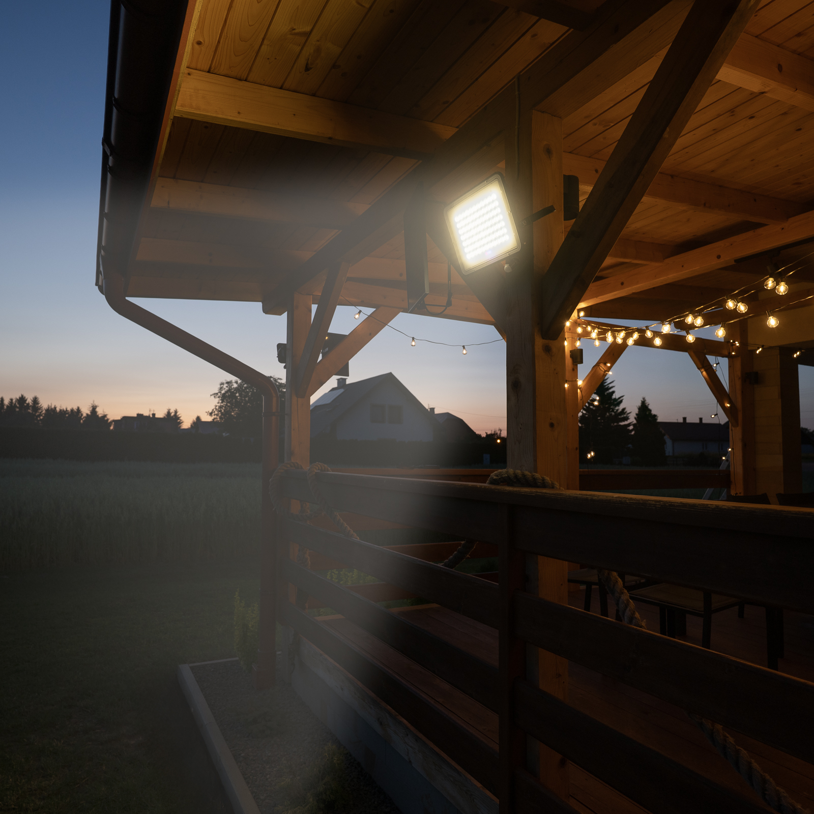 Naświetlacz Solarny LED Halogen 300W Lampa Ogrodowa 4000K IP65 Czujnik Ruchu PIR + Pilot FULGOR LUMILED - obszar zastosowań