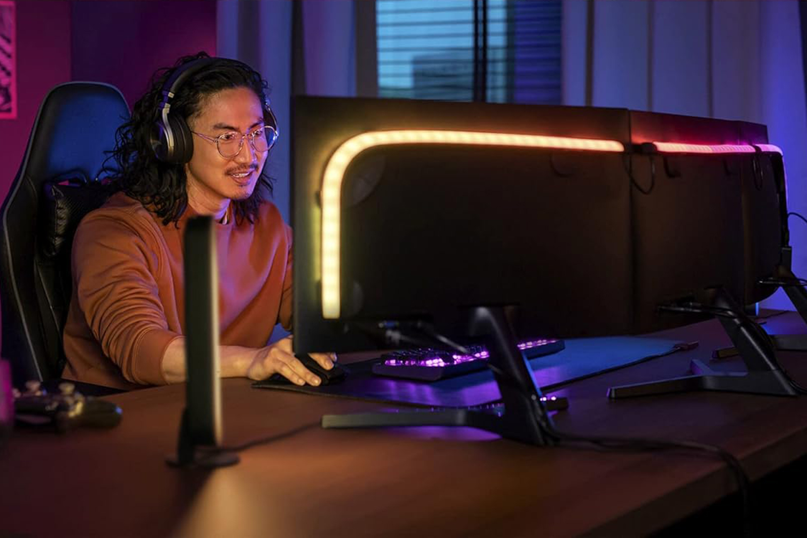 Taśma LED Pasek Podświetlenie do Monitora 3x 24"""" 27"""" 60W 1200lm IP20 White and Color Ambiance RGB + TW Biała Inteligentna SMART Zigbee Bluetooth Gradient PC Strip + Mostek Bridge Philips HUE - trzecia cecha produktu